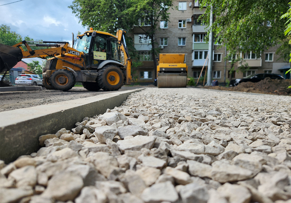 Асфальтирование дорожек в ﻿Старбеево, Первомайская улица, 10